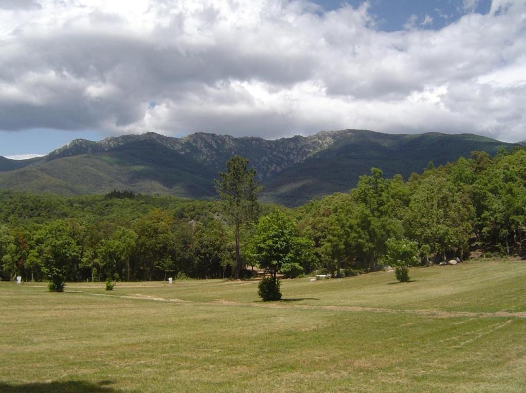 Camping Maçanet de Cabrenys Exteriör bild