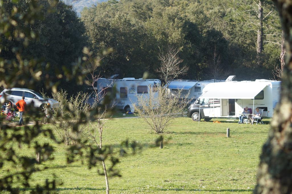 Camping Maçanet de Cabrenys Exteriör bild